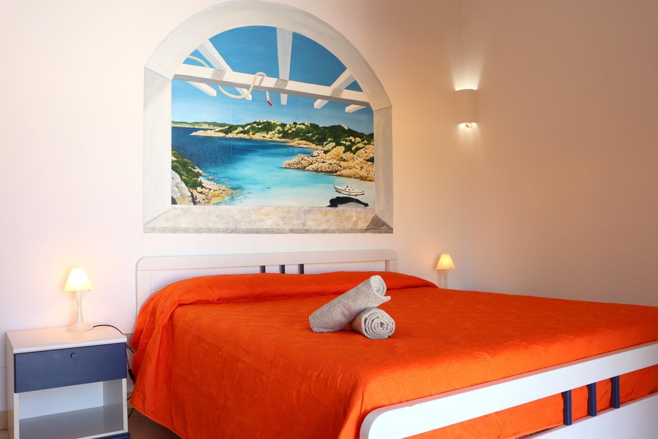 Residence Ponente Santa Teresa Gallura Exteriör bild