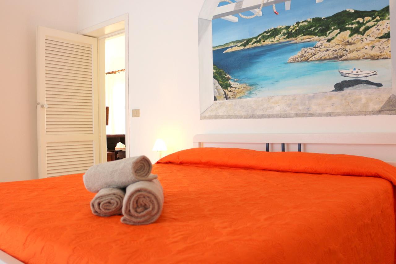 Residence Ponente Santa Teresa Gallura Exteriör bild